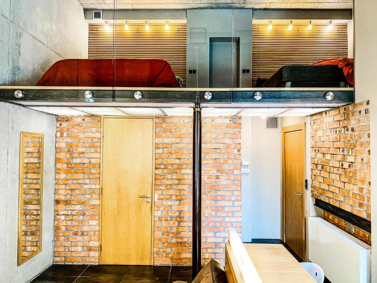 Zwierzyniecka Lofts With Patio And Air Conditioning, Cracow City Heart Old Town Apartment